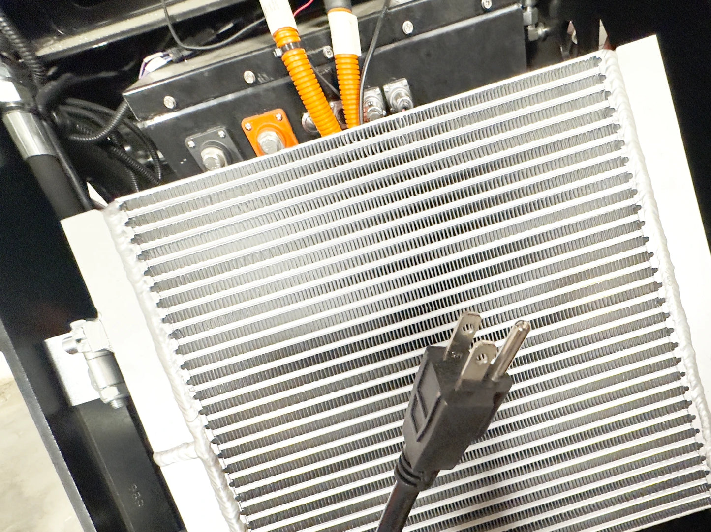 72V 16.4kWh Curiosity Mini Track Loader Skid Steer