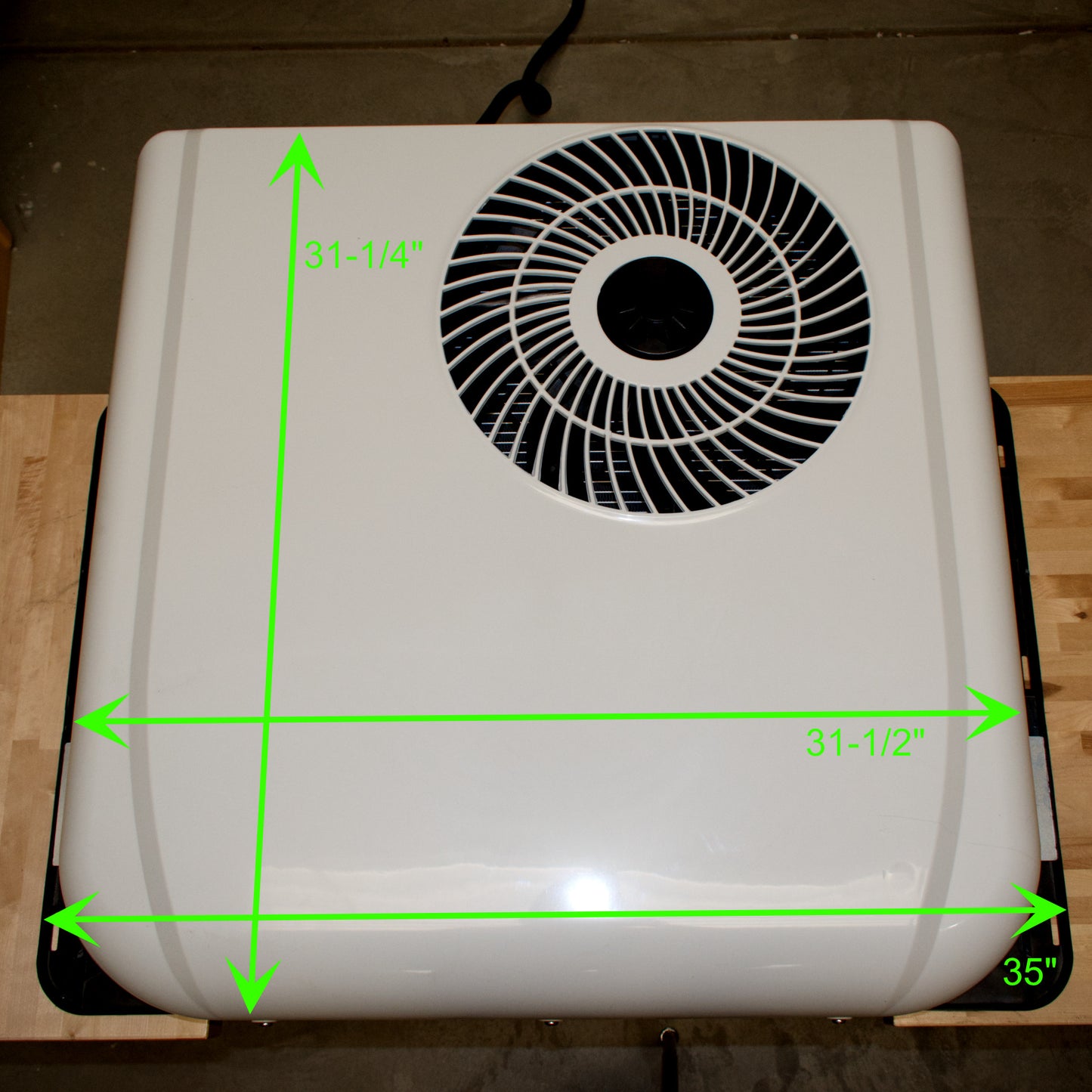 12V DC Roof Mounted Air Conditioner runs off solar or battery