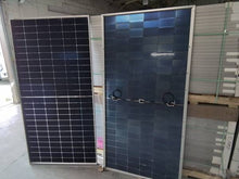 Load image into Gallery viewer, 565 Watt Heliene Bifacial Solar Panel Pallet of 28