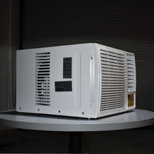 Load image into Gallery viewer, 24 Volt Window Air Conditioner &amp; Heater 9,000 BTU/h (0.75 ton)