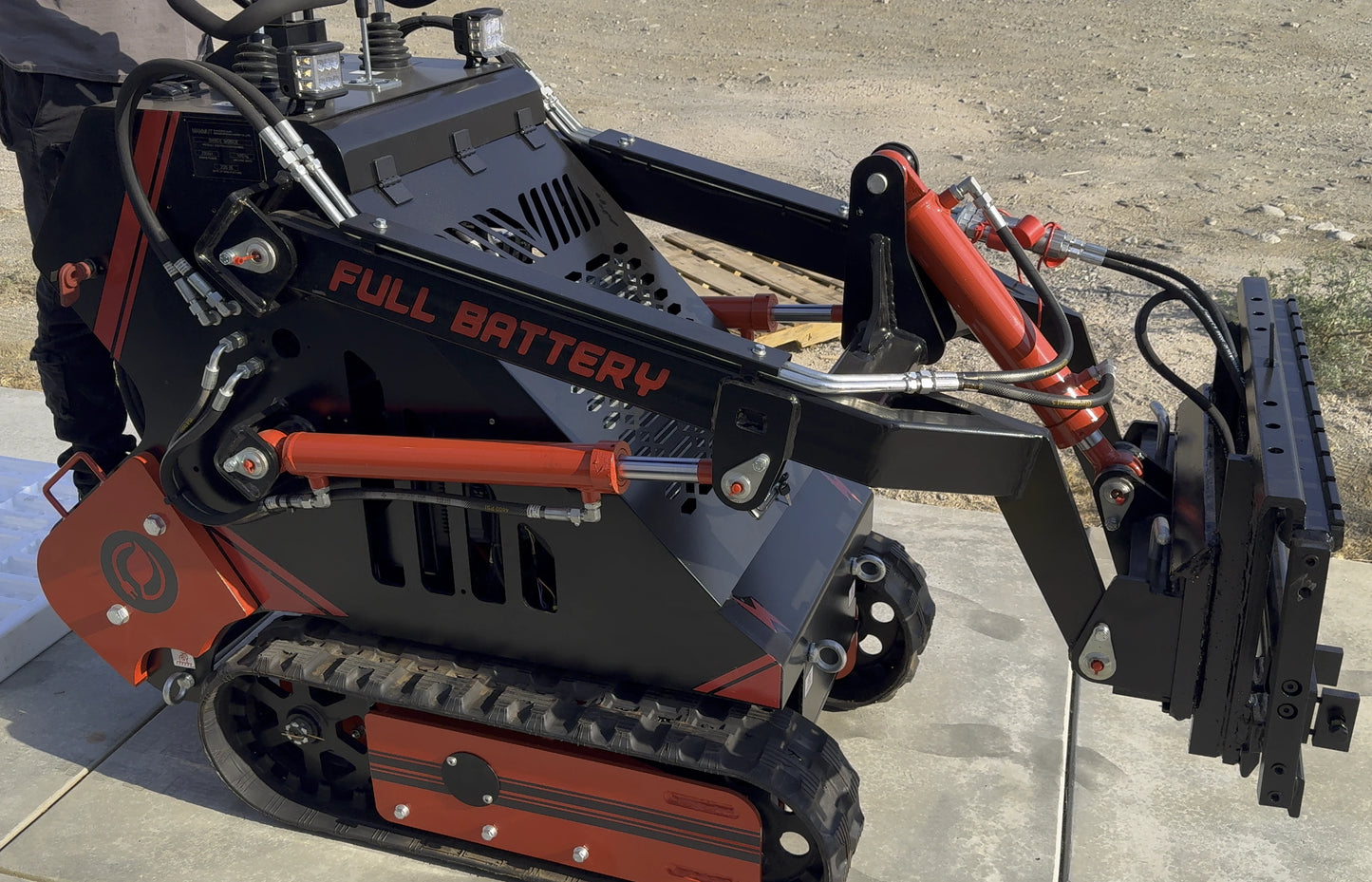 72V 16.4kWh Curiosity Mini Track Loader Skid Steer