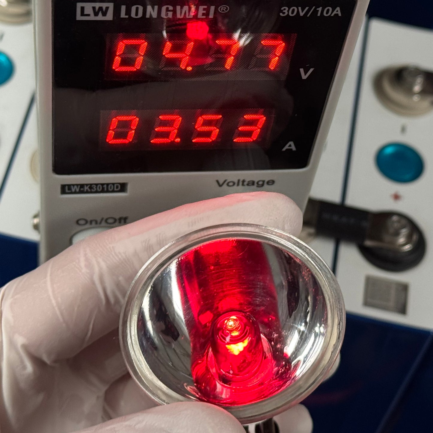 12V - 24V Miniature Infrared / Red Light MR16 Lamp