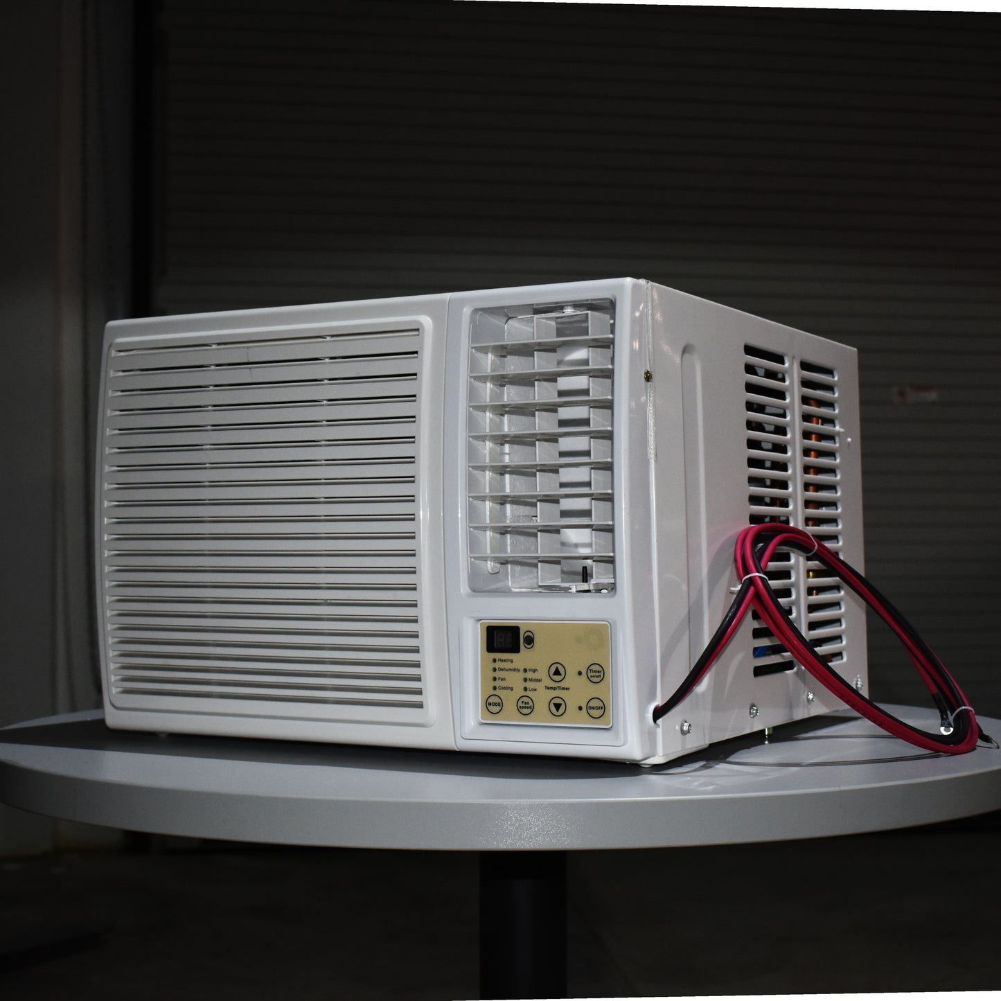 24V DC Window Air Conditioner & Heater runs directly off battery