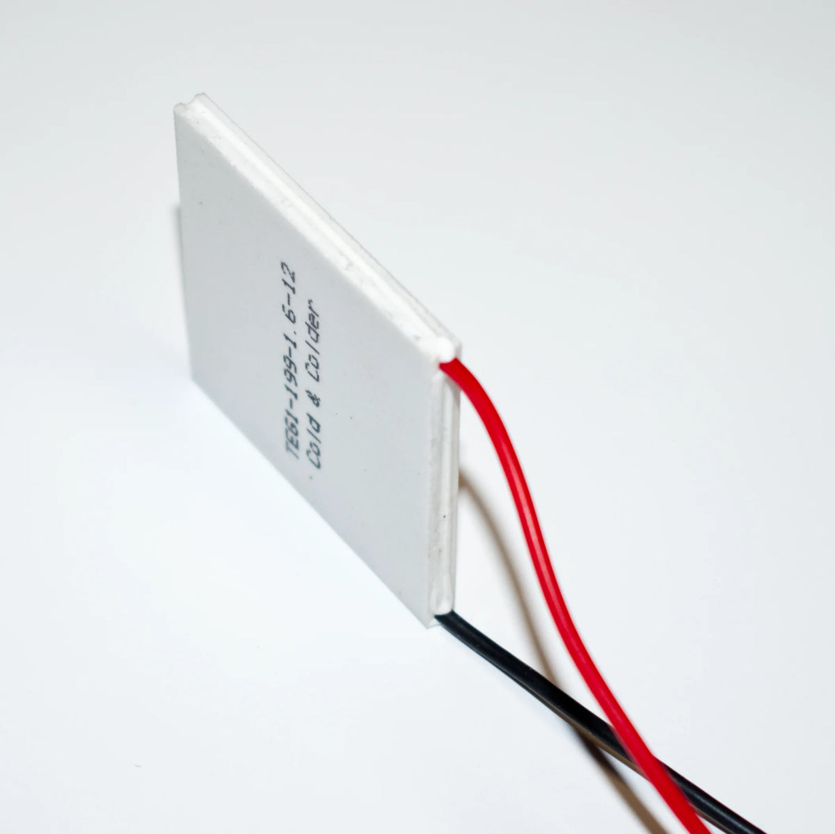 TEG1-199-1.6-12 Thermoelectric Generator 4-8V, 6 Watts
