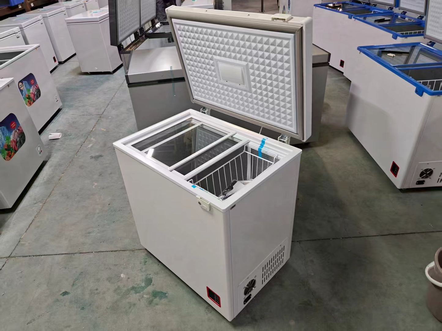 12V / 24V DC Solar Chest Freezer