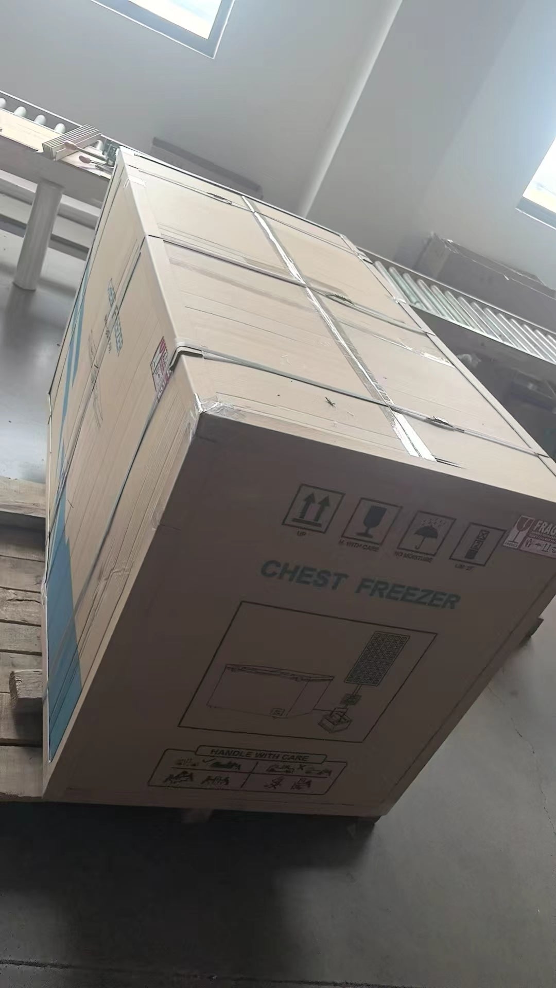 12V / 24V DC Solar Chest Freezer