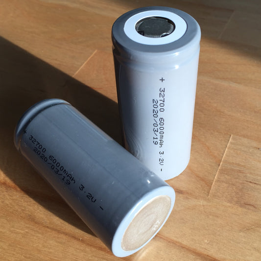 LiFePO4 Cylindrical 32700 Cells; 6000 mAh 3.2 V LFP