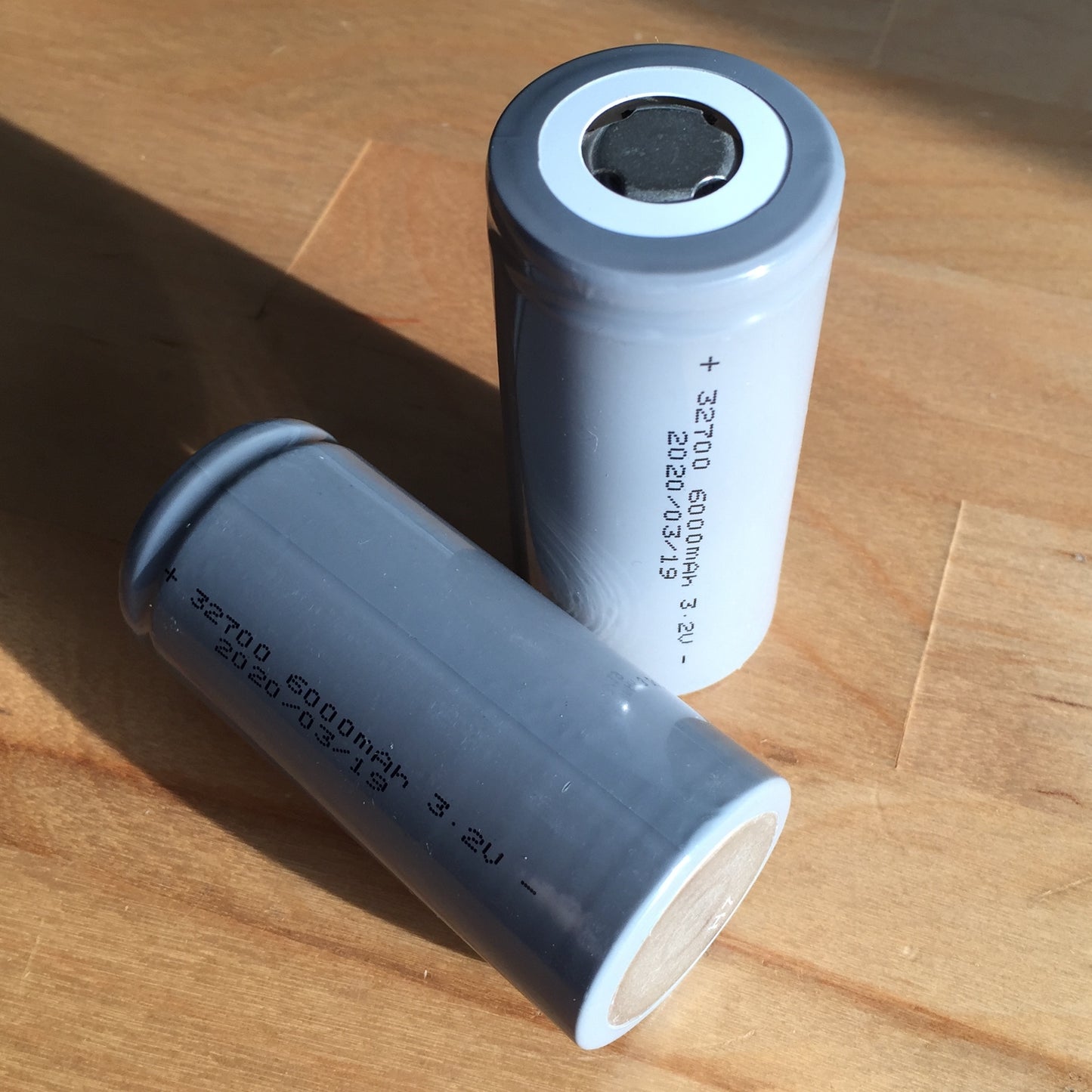 LiFePO4 Cylindrical 32700 Cells; 6000 mAh 3.2 V LFP