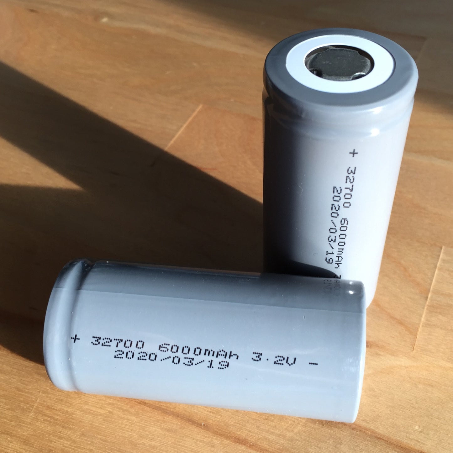 LiFePO4 Cylindrical 32700 Cells; 6000 mAh 3.2 V LFP