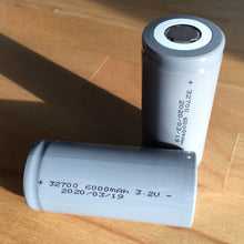 Load image into Gallery viewer, LiFePO4 Cylindrical 32700 Cells; 6000 mAh 3.2 V